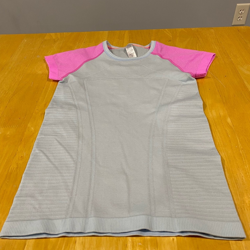Ivivva Girl’s Kids lululemon Short Sleeve Top Swiftly Fly Tech Pink/light blue